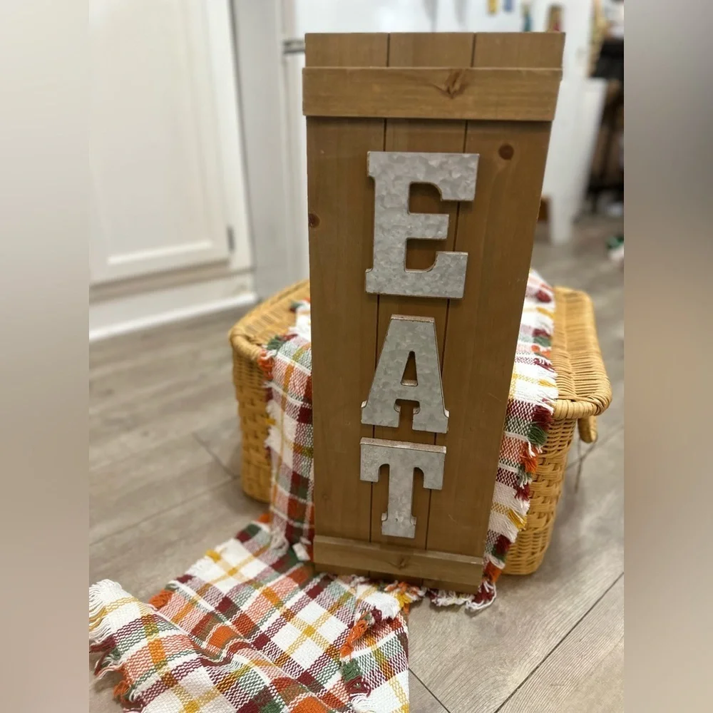 N/A rustic wooden